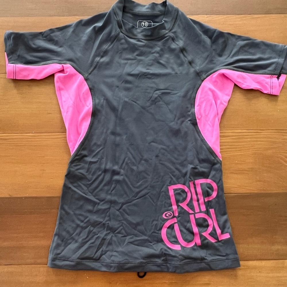 Young Girl rashguard by Rip Curl Size 10